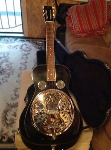 Dobro D 60 Guitar
