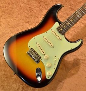 Fender Custom Shop  "Custom Built" 1962 Journeyman Relic Stratocaster 3TS