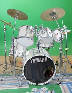 Yamaha Recording White owned by John Robinson 7 piece vintage set