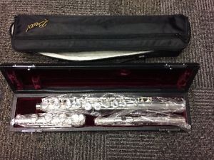 Flute BrioB10-OSHB New In Case