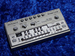 Vintage Roland TB-303 Computer Controlled BASS LINE 151106