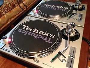2 Technics SL-1200M3D. 1 OWNER. MK2 MK5 Near Showroom Mint! Tuned & Calibrated!