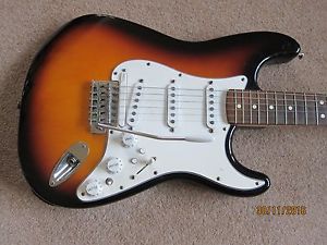 Fender Roland Ready Stratocaster
