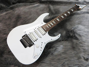 Ibanez UV71P Whi