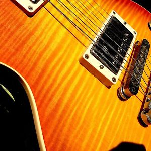 2002 Gibson Les Paul Standard Flame Top with Huge Flame. Free Shipping!