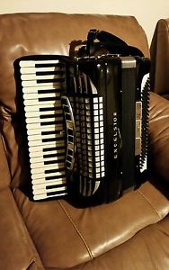 accordion exselsior symphony /4/5/Hand.made.reeds double tone.chamber gud.condit