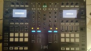 traktor s8