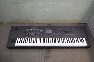 *** Yamaha MOTIF XF8 88-Key Music Production Synthesizer ***