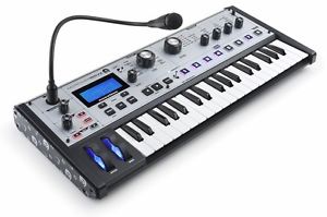 MoroderNova Synth