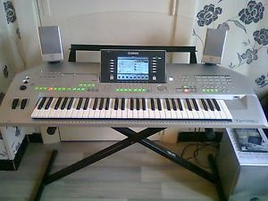 Yamaha Tyros 2 Keyboard TRS-MS02 subwoofer and speakers