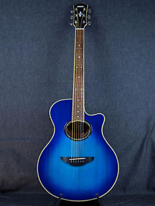 YAMAHA APX-700, VG Condition Japanese Electric Acoustic Guitar w/GB