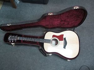 Taylor 210e DLX  acoustic electric guitar MINT CONDITION !!! LQQK !!!