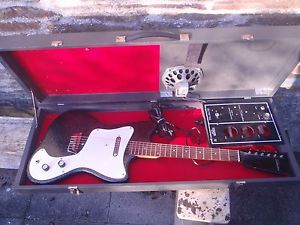 1960s Silvertone Model 1451 Amp in Case electric guitar BLACK SPARKLE