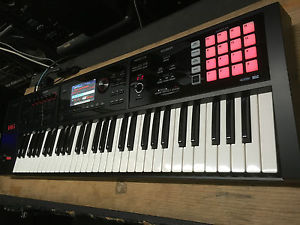 Roland FA-06 61-key Keyboard Workstation , MINT , USB  //ARMENS//.