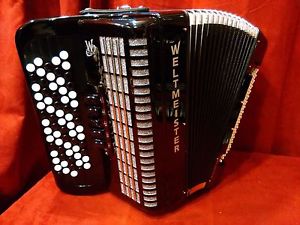 NEW Weltmeister Chromatic B System Accordion CBA Romance 703 Black LMM 70 / 96