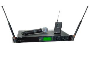 Shure UR124S+/BETA58 Combo Wireless System (Beta 58 and Bodypack, X1 Band)