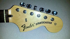 FENDER STRATOCASTER American Vintage '70s Rosewood Neck w/Genuine 1970s Tuners