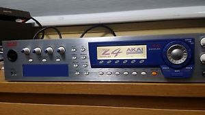Akai Z4