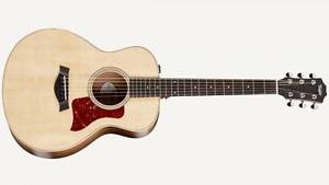 Taylor GS Mini-e Spruce Top, Rosewood Body  Acoustic-electric Travel Guitar
