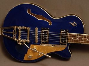 Duesenberg Starplayer TV Blue Sparkle with Hard Shell Case    FREE SHIPPING