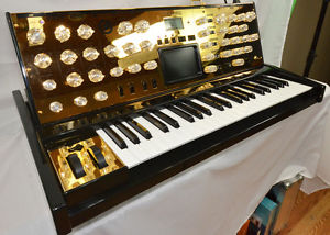 Moog MiniMoog Voyager 10th Anniversary Gold Edition Rare