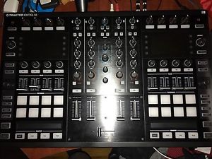 traktor s8