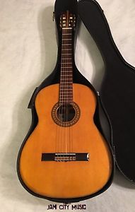 Vintage Classical Guitar Epiphone Madrid Style EC30 Made In USA w/case By Gibson