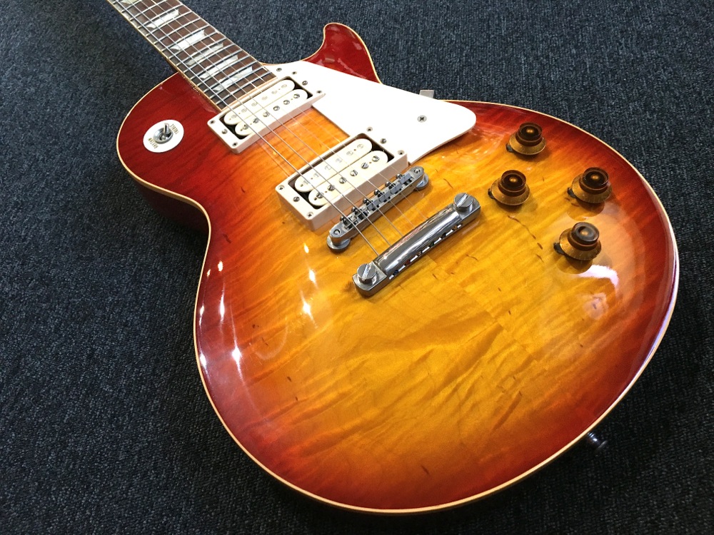 GIBSON Custom Shop Historic Collection 1959 Les Paul Reissue Electric Guitar