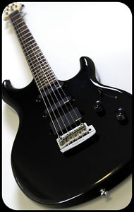 Musicman Luke USA made E-Gitarre, Strat-style, EMG Pickups, incl. Case, mint !