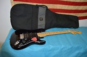 2015 Fender American Special Stratocaster HSS - Black  -