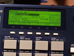 Aka MPC 1000 Blue JJOS 3.16 3 CF cards 128mb ram and 700mb sounds samples songs