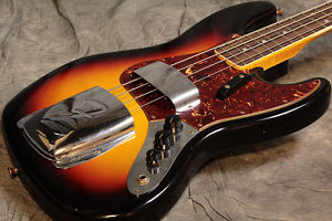 Fender Custom Shop 1966 Journeyman Relic Jazz Bass 3color Sunburst