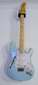 Stratocaster, Partscaster, sonic blue with free case and Cooperstand.