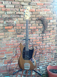 Fender Mustang Bass / Vintage Brown 1976