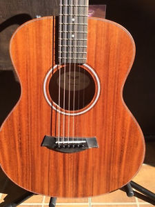Taylor GS Mini-e Koa 6-string Acoustic-electric Travel Guitar with Solid Koa