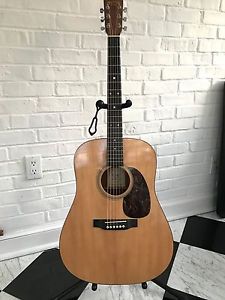Martin D-16GT Acoustic Guitar w Hard Case (great condition, Free Shipping)