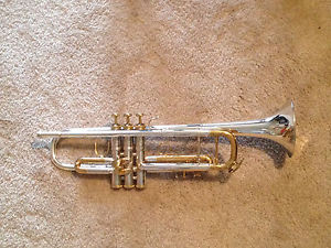 Bach Stradavarius 37 trumpet with gold slides