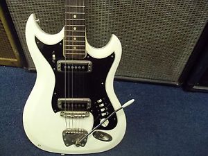 Hagstrom II  Electric Guitar  WHITE vintage  mid 1960s
