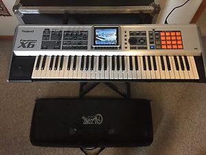 Roland Fantom X6  w Audio Track Expansion & Case Synth Synthesizer keyboard