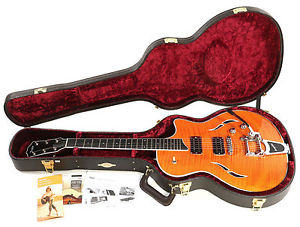Taylor T3/B Semi-hollowbody Electric Guitar with Maple Top, Orange w/ HSC