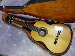 1977 Vintage Yamaha Grand Concert Classical Guitar GC-10 M amazing w/case
