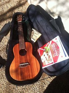 Kanile'a K-1T Tenor High Gloss KOA Ukulele