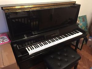 1988 Yamaha U3 Upright Piano - High Gloss Ebony with Bench