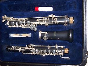 SELMER USA FULL CONSERVATORY OBOE- w.Left F & Low Bb,- VERY GOOD CONDITION!