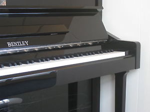 Neues Klavier nur: 2.499,-- "BENTLEY" von REHA-PIANO-AURICH