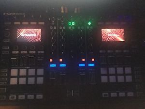 traktor kontrol s8