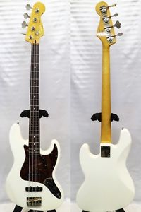 Squier by Fender Classic Vibe '60s Jazz Bass FREESHIPPING/456