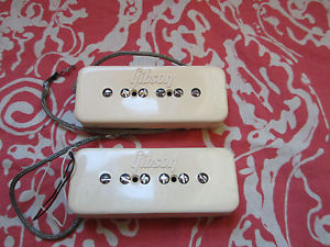 1972 GIBSON P-90 CLEAR BOBBIN VINTAGE PAIR EMBOSSED COVER SOAPBAR LES PAUL