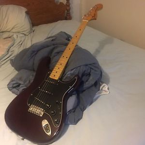 FENDER STRATOCASTER 1978
