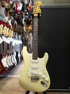 Greco SE700 White Free shipping Guiter Bass From JAPAN Right-Handed #T621